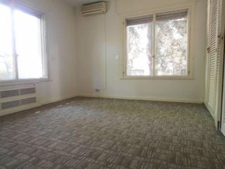 Foto 10 de ALQUILER: U$8.500 paquete, sin muebles - Importante PISO estilo racionalista en la mejor zona de embajadas de Barrancas CON JARDÍN PROPIO!! -