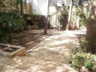 Foto 1 de ALQUILER: U$8.500 paquete, sin muebles - Importante PISO estilo racionalista en la mejor zona de embajadas de Barrancas CON JARDÍN PROPIO!! -