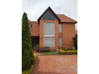 Foto 2 de Vendemos hermosa casa en chìa!!