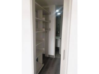 Foto 7 de Apartamento en Venta en Lagos de Cordoba, Bogotá. SL9550