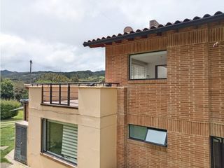 Foto 46 de casa en venta en la calera