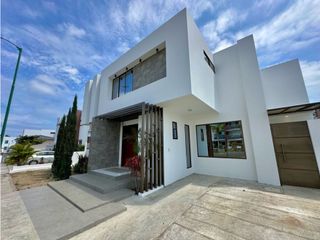 Foto 6 de CASA EN VENTA EN LA EXCLUSIVA URBANIZACIÓN MONACO - BARBASQUILLO MANTA