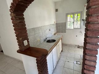 Foto 4 de Departamento Tipo Casa en alquiler en Remedios de Escalada Oeste