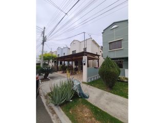 Foto 2 de Casa en venta urbanización Ciudad del Sol, Manta.