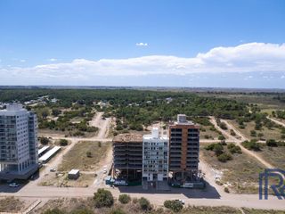 Foto 3 de Departamento en venta de 1 dormitorio c/ cochera en Monte Hermoso