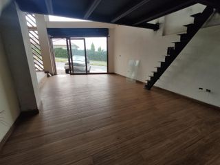 Foto 18 de Local Comercial en  Sangolqui 113m² con Mezanine