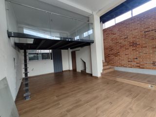 Foto 4 de Local Comercial en  Sangolqui 113m² con Mezanine