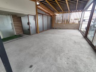 Foto 6 de Local Comercial en  Sangolqui 113m² con Mezanine