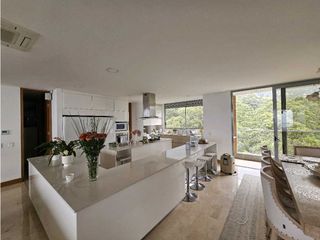 Foto 4 de APARTAMENTO EN VENTA MEDELLN ANTIOQUIA, SECTOR POBLADO