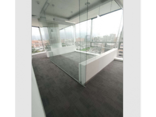Foto 6 de Venta Oficina Paralelo 108 Estoril 191 M2