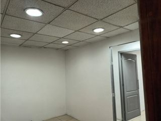Foto 12 de La Carolina, Ofi. Renta- Consultorio, 76m2, 5 Ambientes