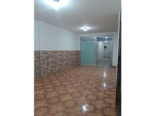 Foto 3 de Se vende en Ocasión Dpto. Primer piso con cochera San Martin de Porres