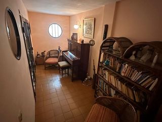 Foto 7 de CASA EN VENTA DUPLEX DE 4 AMBIENTES C/DEPENDENCIAS SAN TELMO - EXCELENTE ESTADO CON 2 COCHERAS Y 3 BAULERAS