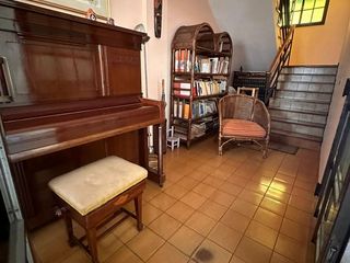 Foto 6 de CASA EN VENTA DUPLEX DE 4 AMBIENTES C/DEPENDENCIAS SAN TELMO - EXCELENTE ESTADO CON 2 COCHERAS Y 3 BAULERAS