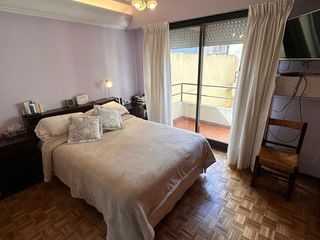 Foto 15 de CASA EN VENTA DUPLEX DE 4 AMBIENTES C/DEPENDENCIAS SAN TELMO - EXCELENTE ESTADO CON 2 COCHERAS Y 3 BAULERAS