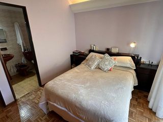 Foto 14 de CASA EN VENTA DUPLEX DE 4 AMBIENTES C/DEPENDENCIAS SAN TELMO - EXCELENTE ESTADO CON 2 COCHERAS Y 3 BAULERAS