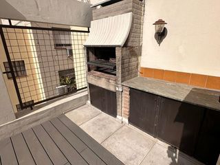 Foto 33 de CASA EN VENTA DUPLEX DE 4 AMBIENTES C/DEPENDENCIAS SAN TELMO - EXCELENTE ESTADO CON 2 COCHERAS Y 3 BAULERAS