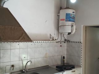 Foto 3 de ALQUILO DEPTO 2AMB TIPO CASA CON PATIO PROPIO FRENTE A JUMBO LLAVALLOL