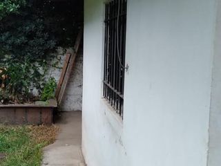 Foto 1 de ALQUILO DEPTO 2AMB TIPO CASA CON PATIO PROPIO FRENTE A JUMBO LLAVALLOL