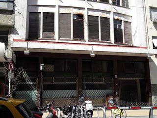 Foto 3 de Local Comercial Peru entre Venezuela y Av. Belgrano 3 plantas