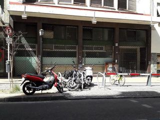 Foto 2 de Local Comercial Peru entre Venezuela y Av. Belgrano 3 plantas