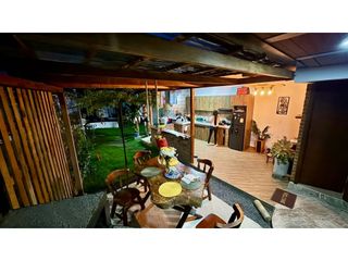 Foto 2 de Casa campestre con piscina en venta - Santa Elena El Cerrito Valle