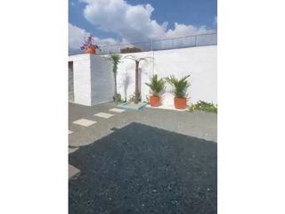 Foto 20 de Casa campestre con piscina en venta - Santa Elena El Cerrito Valle
