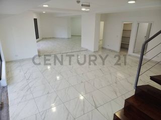 Foto 2 de En Renta Local Comercial de 235m2 duplex en Centro norte Carolina