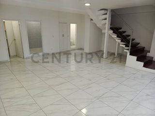 Foto 9 de En Renta Local Comercial de 235m2 duplex en Centro norte Carolina