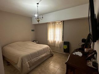 Foto 6 de Casa en venta - 2 Dormitorios 1 Baño - 300mts2 - La Plata