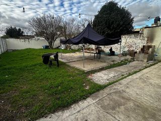 Foto 13 de Casa en venta - 2 Dormitorios 1 Baño - 300mts2 - La Plata