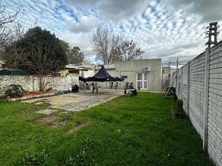 Foto 12 de Casa en venta - 2 Dormitorios 1 Baño - 300mts2 - La Plata