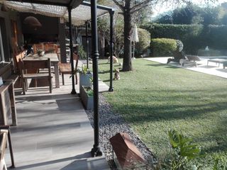 Foto 1 de Casa en Venta en Barrio San Manuel, Pilar GBA Norte - 12 ambientes