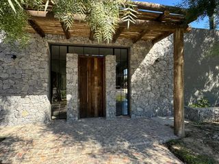 Foto 5 de Casa de 4 ambientes en venta en el Barrio San Matias