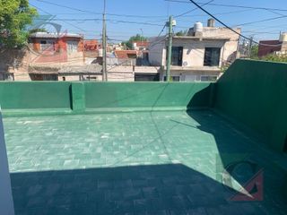 Foto 10 de PH 3 ambientes sin expensas - Lanús Oeste