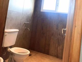 Foto 6 de Casa en venta - 2 Dormitorios 2 Baños - 7.500Mts2 - Lobos