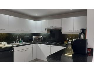 Foto 12 de Casa con jardines para venta en Lindaraja