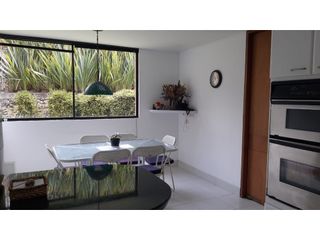 Foto 13 de Casa con jardines para venta en Lindaraja