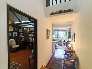 Foto 5 de VENTA CASA PONTEVEDRA BOGOTA