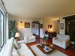 Foto 10 de VENTA CASA PONTEVEDRA BOGOTA