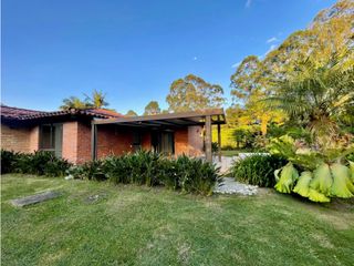 Foto 4 de Casa campestre en exclusiva parcelación Llano Grande