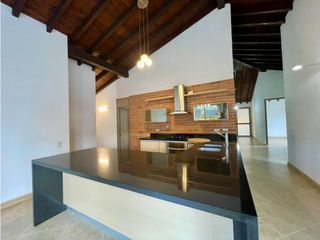 Foto 7 de Casa campestre en exclusiva parcelación Llano Grande