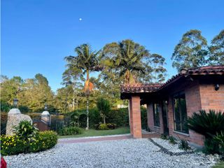 Foto 5 de Casa campestre en exclusiva parcelación Llano Grande