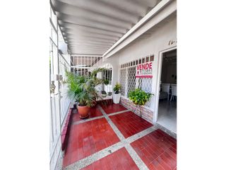 Foto 1 de CASA BARRIO MIRA RIO