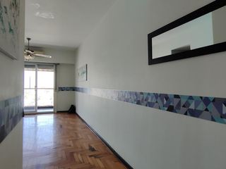 Foto 5 de Av. San Juan al 3300 Departamento en Boedo 4 ambientes CON COCHERA