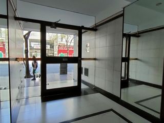 Foto 3 de Av. San Juan al 3300 Departamento en Boedo 4 ambientes CON COCHERA