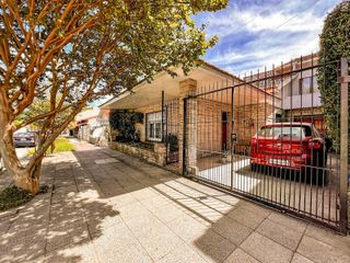 Foto 2 de Casa de 5 amb en excelente zona de Chauvín