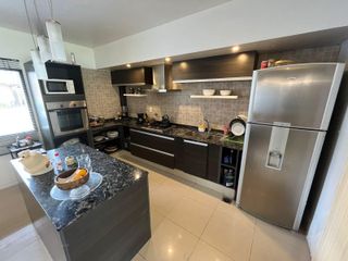 Foto 8 de Increible casa en alquiler temporario en Ayres de Campo B. Cerrado