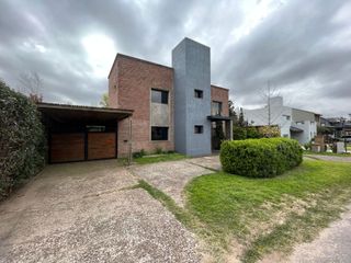 Foto 27 de Increible casa en alquiler temporario en Ayres de Campo B. Cerrado