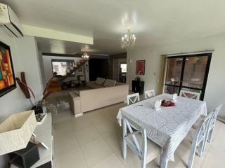 Foto 5 de Increible casa en alquiler temporario en Ayres de Campo B. Cerrado